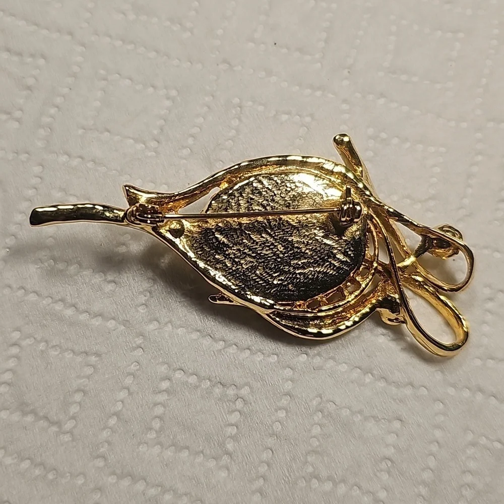 Beautiful Brooch with Gem Stones and Rhinestones